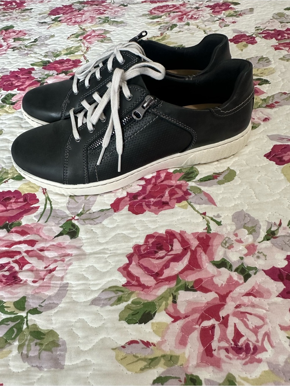 Clarks Black Leather Sneakers with White Laces - Picture 3 of 6